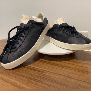 Adidas Lacombe sneakers